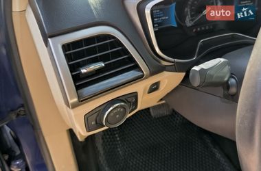 Седан Ford Fusion 2015 в Львове