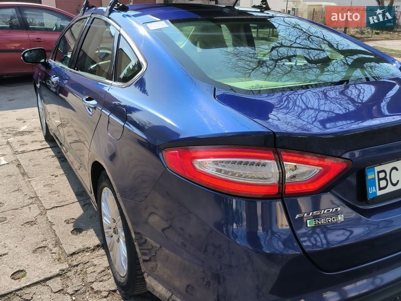 Седан Ford Fusion 2015 в Львове