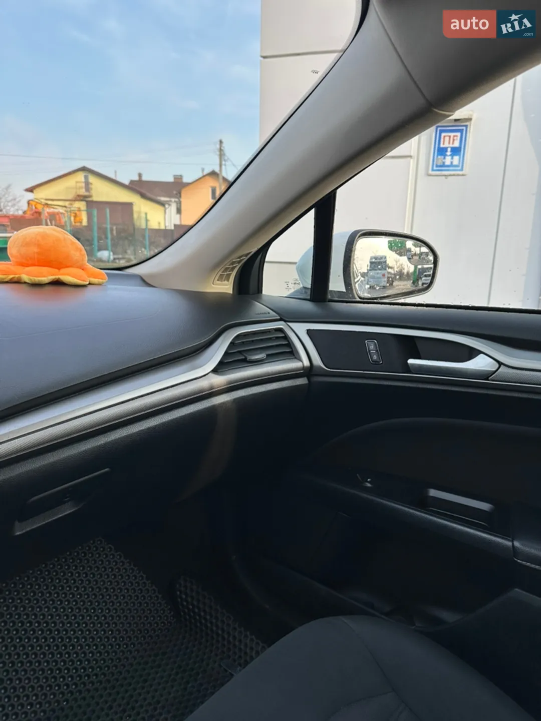 2017 Ford Fusion - мініатюра 31