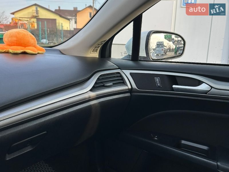 Седан Ford Fusion 2017 в Ірпені