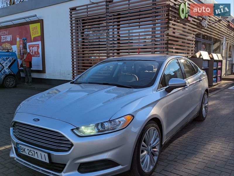 Ford Fusion 2016