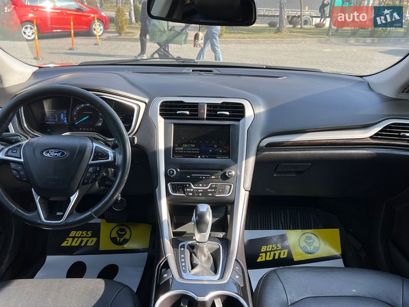 Седан Ford Fusion 2015 в Львове