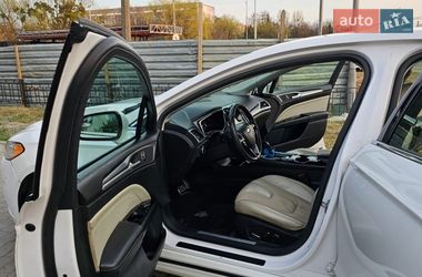 Седан Ford Fusion 2014 в Львове
