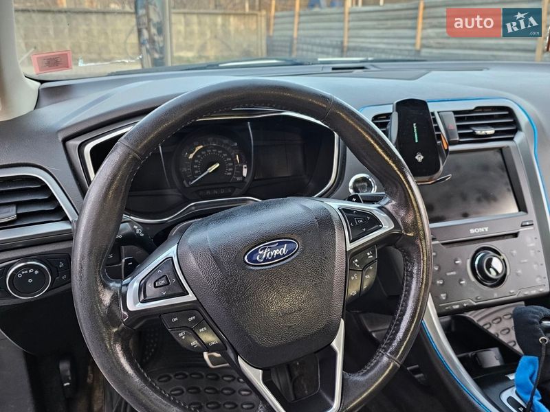 Седан Ford Fusion 2014 в Львове