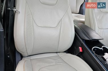 Седан Ford Fusion 2014 в Львове
