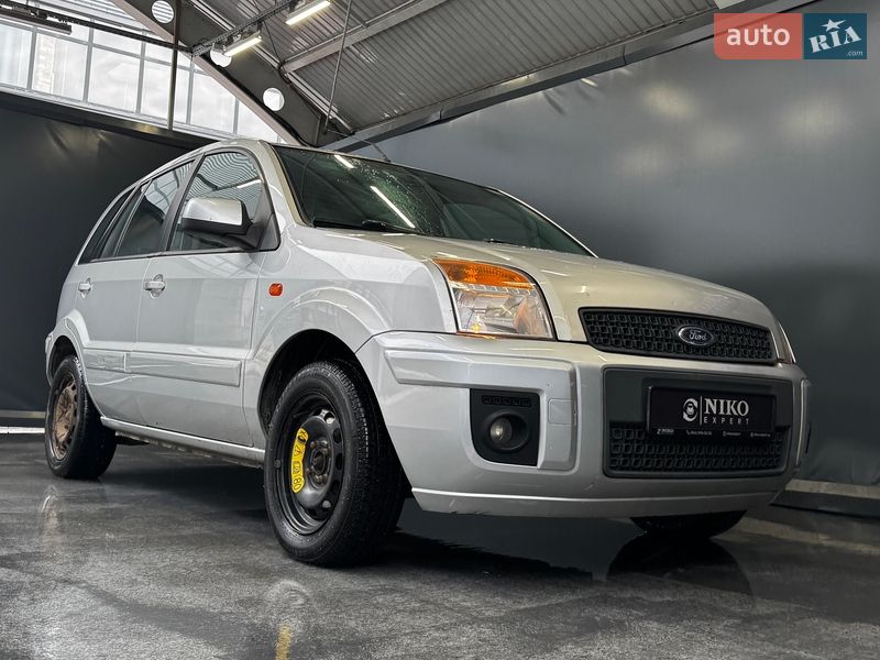 Хэтчбек Ford Fusion 2011 в Киеве