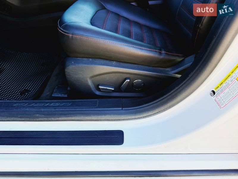 Седан Ford Fusion 2015 в Києві