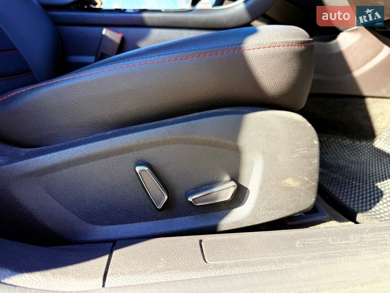 Седан Ford Fusion 2015 в Києві