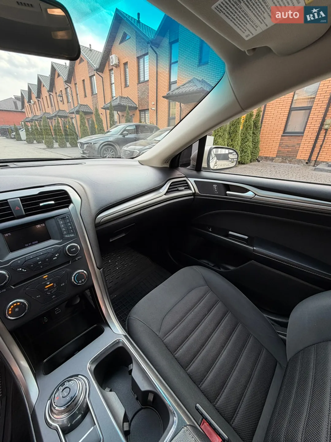 2016 Ford Fusion - мініатюра 33