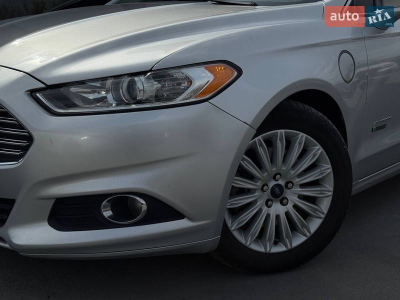 Седан Ford Fusion 2013 в Ровно фото 4 Седан Ford Fusion 2013 в Ровно