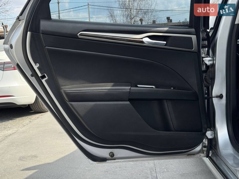 Седан Ford Fusion 2013 в Ровно фото 49 Седан Ford Fusion 2013 в Ровно