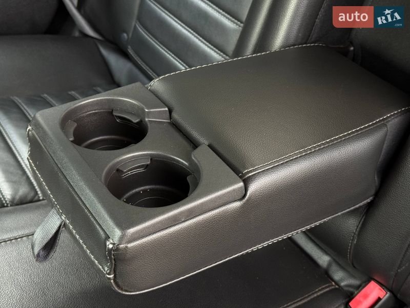 Седан Ford Fusion 2013 в Ровно фото 53 Седан Ford Fusion 2013 в Ровно