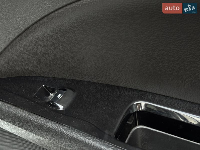 Седан Ford Fusion 2013 в Ровно фото 62 Седан Ford Fusion 2013 в Ровно