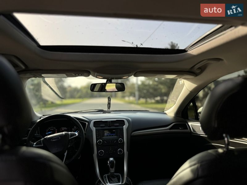 Седан Ford Fusion 2013 в Измаиле