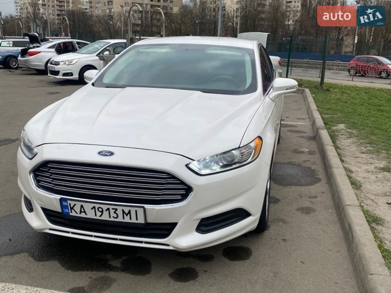 Седан Ford Fusion 2016 в Києві