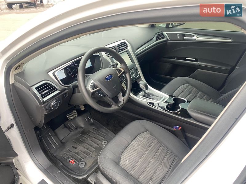 Седан Ford Fusion 2016 в Києві