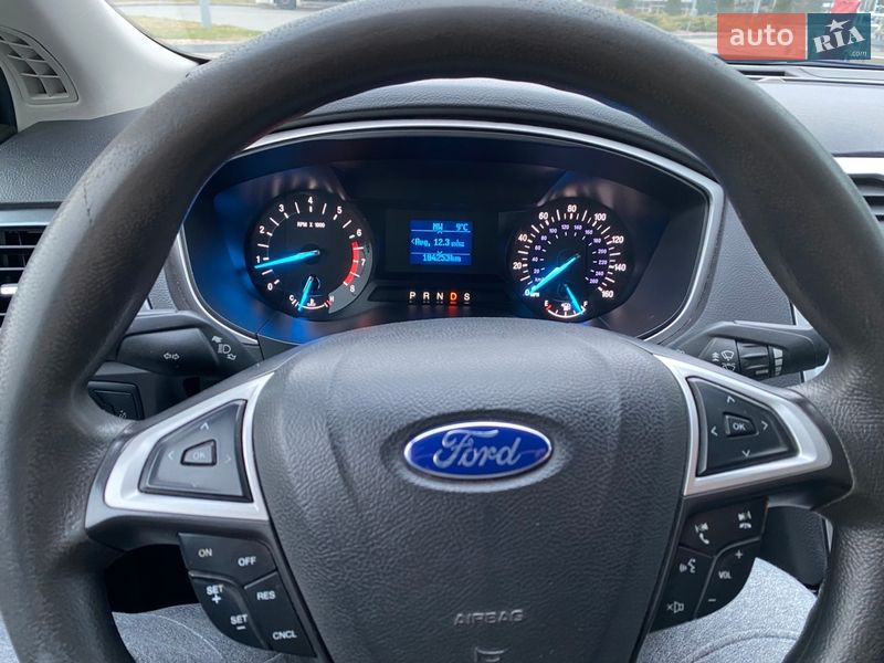 Седан Ford Fusion 2015 в Кременчуге