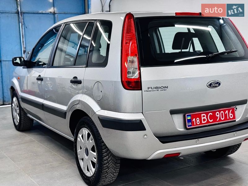 Хэтчбек Ford Fusion 2007 в Стрые