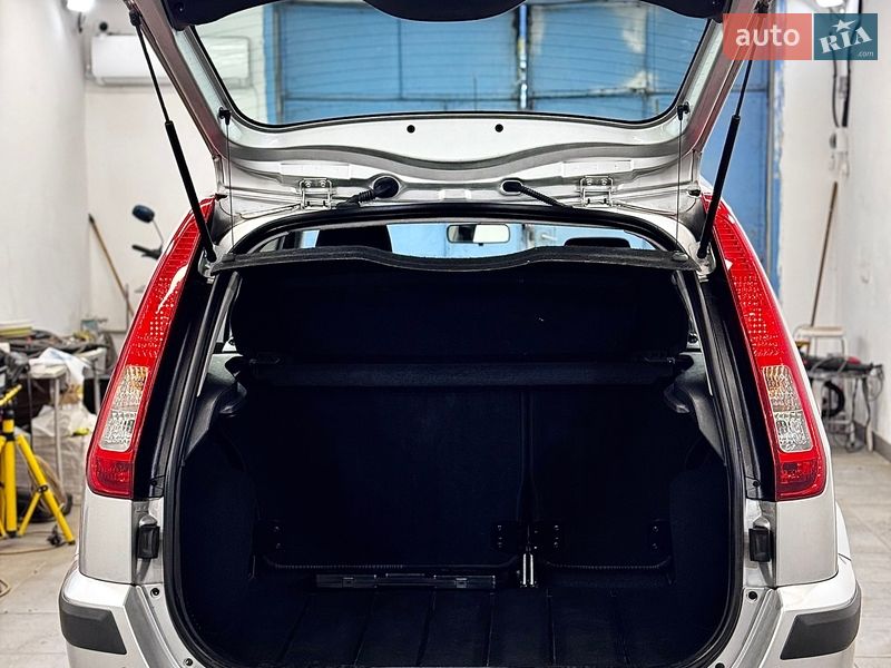 Хэтчбек Ford Fusion 2007 в Стрые