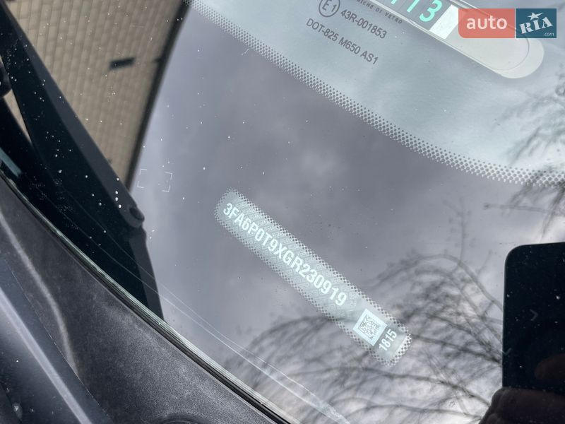 Седан Ford Fusion 2016 в Ічні