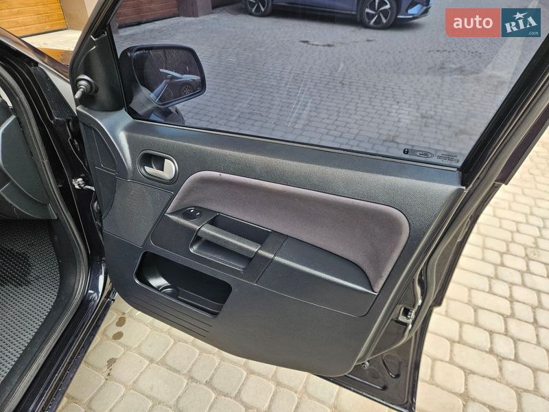 Хэтчбек Ford Fusion 2010 в Виннице