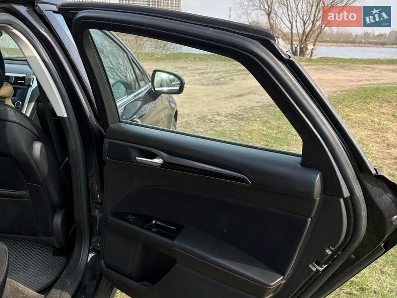 Седан Ford Fusion 2014 в Киеве