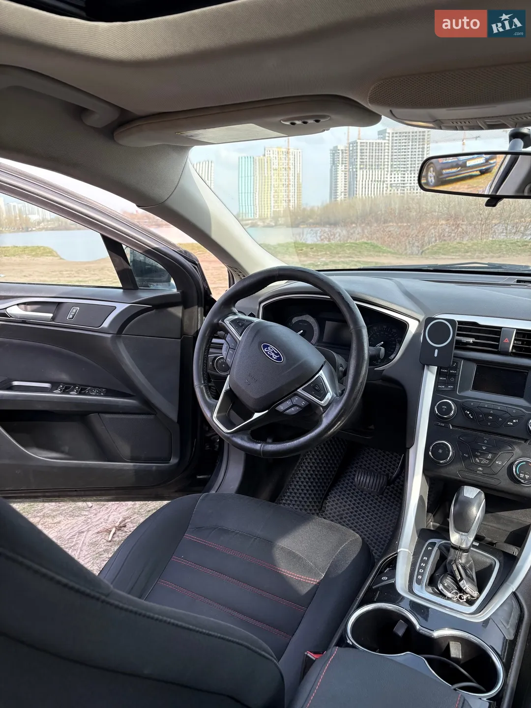 2014 Ford Fusion - мініатюра 25