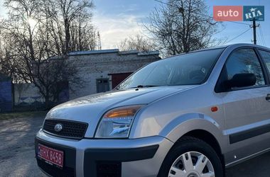 Хэтчбек Ford Fusion 2006 в Хороле