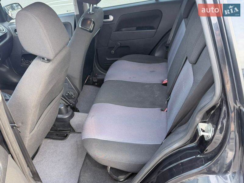 Хэтчбек Ford Fusion 2011 в Киеве