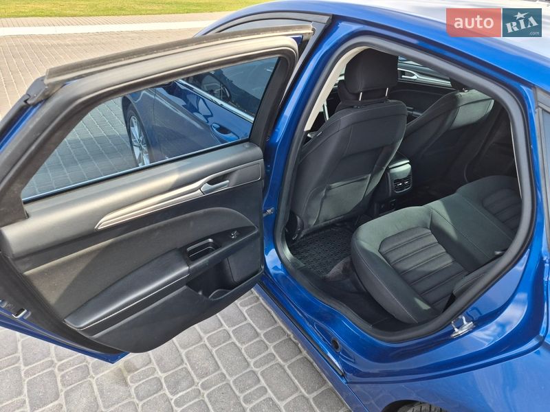 Седан Ford Fusion 2017 в Киеве фото 10 Седан Ford Fusion 2017 в Киеве