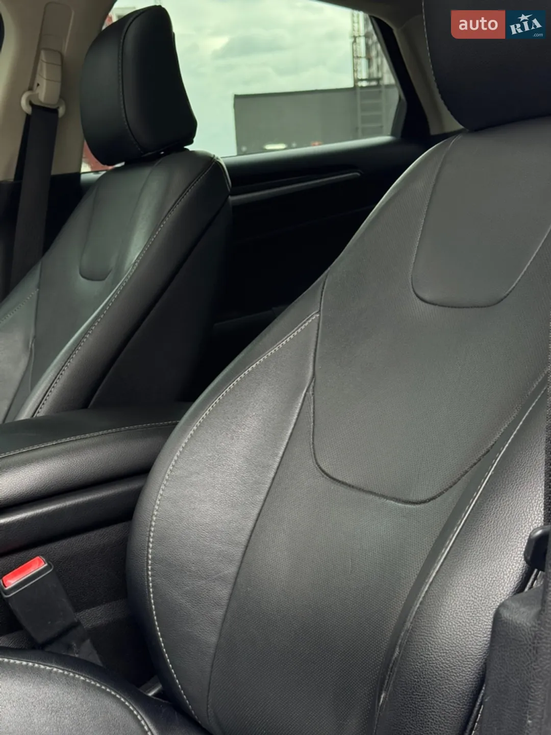 2020 Ford Fusion - мініатюра 27
