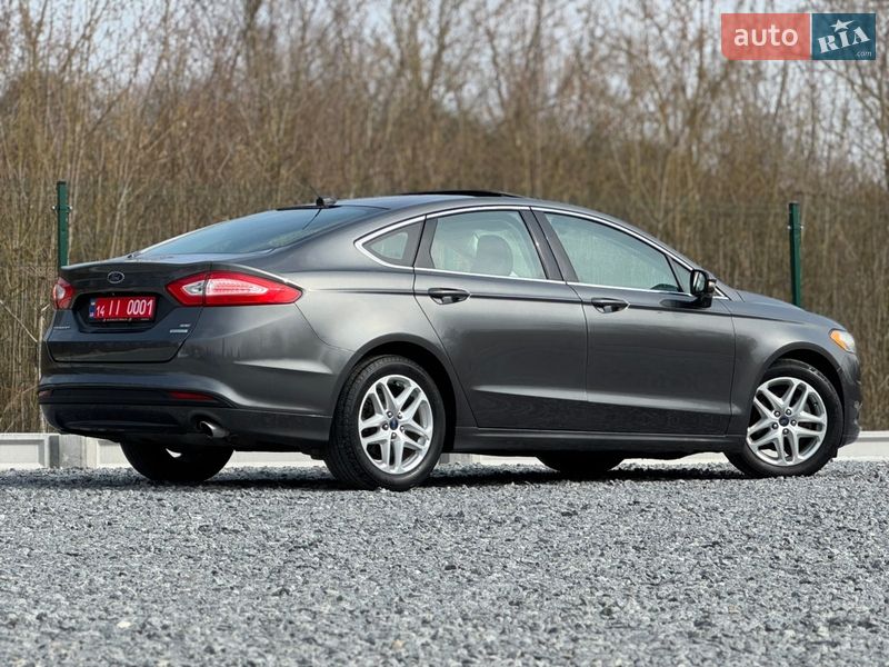 Седан Ford Fusion 2016 в Дрогобыче