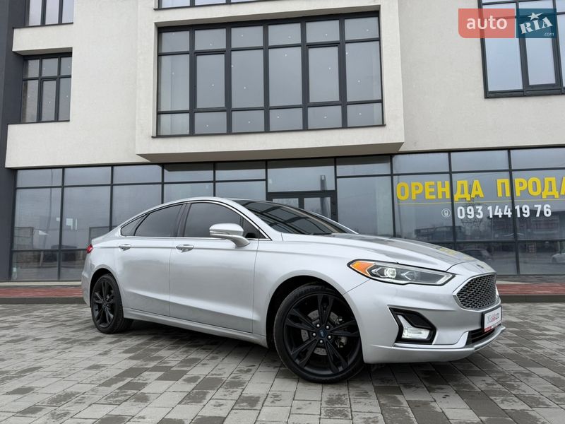 Седан Ford Fusion 2019 в Ивано-Франковске