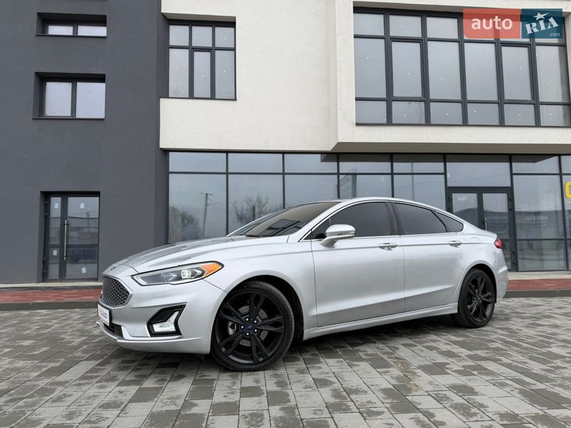 Седан Ford Fusion 2019 в Ивано-Франковске