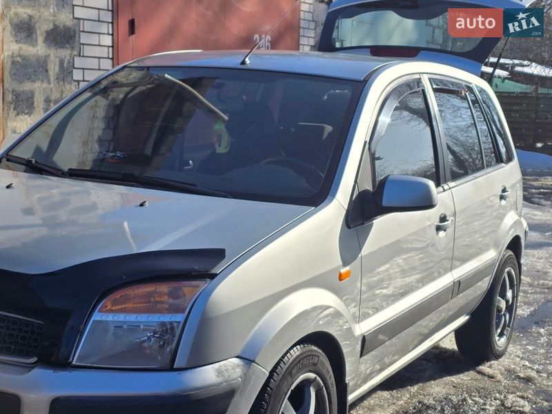 Хэтчбек Ford Fusion 2008 в Киеве