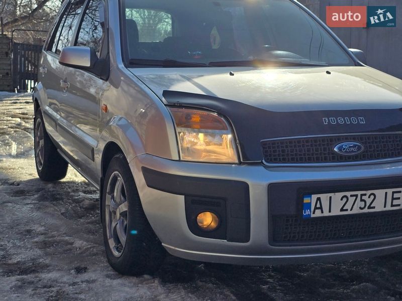 Хэтчбек Ford Fusion 2008 в Киеве