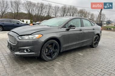 Седан Ford Fusion 2016 в Львове