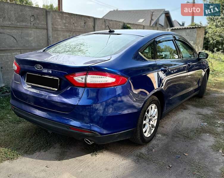 Седан Ford Fusion 2015 в Первомайске