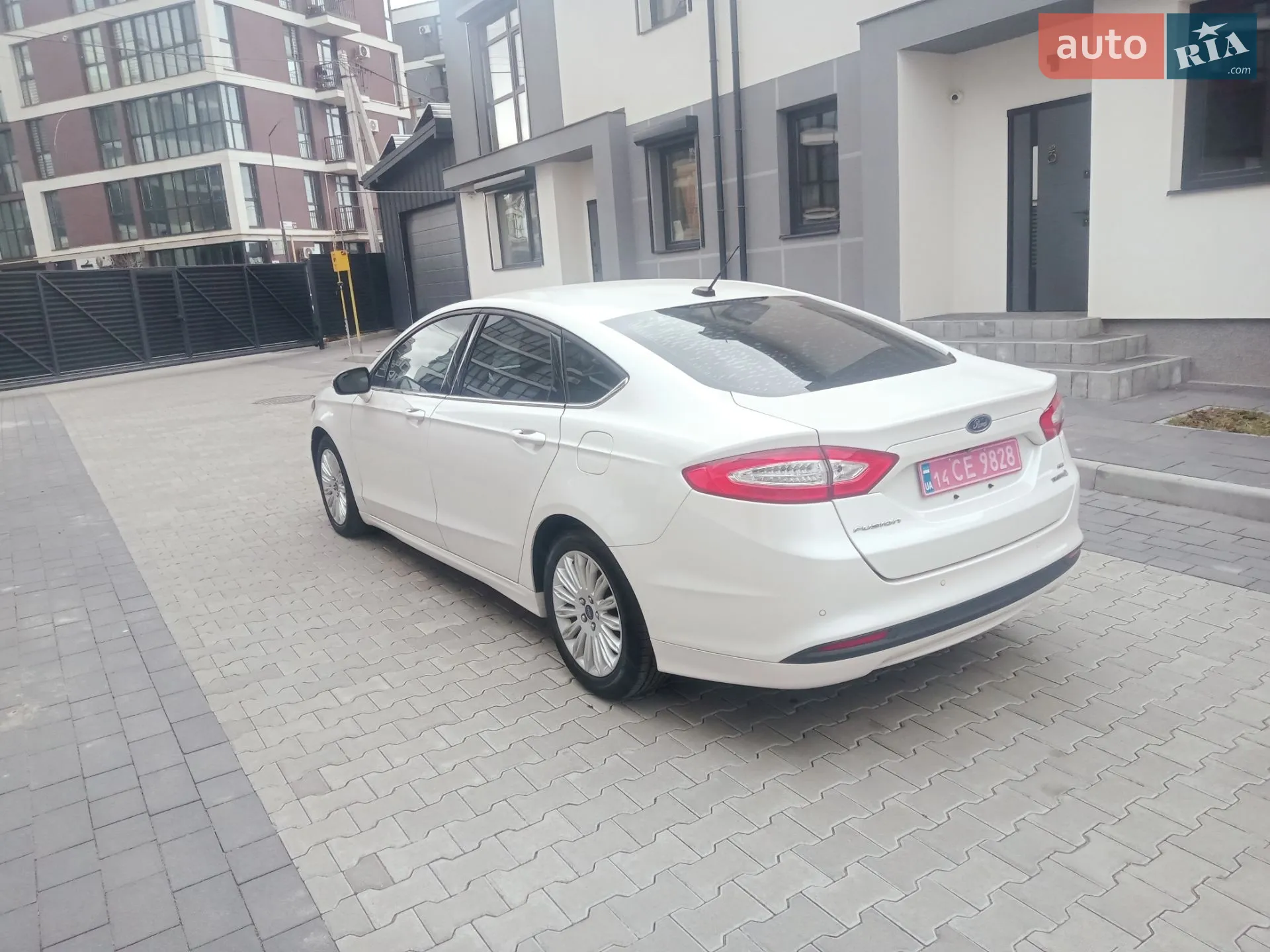 2016 Ford Fusion - мініатюра 6