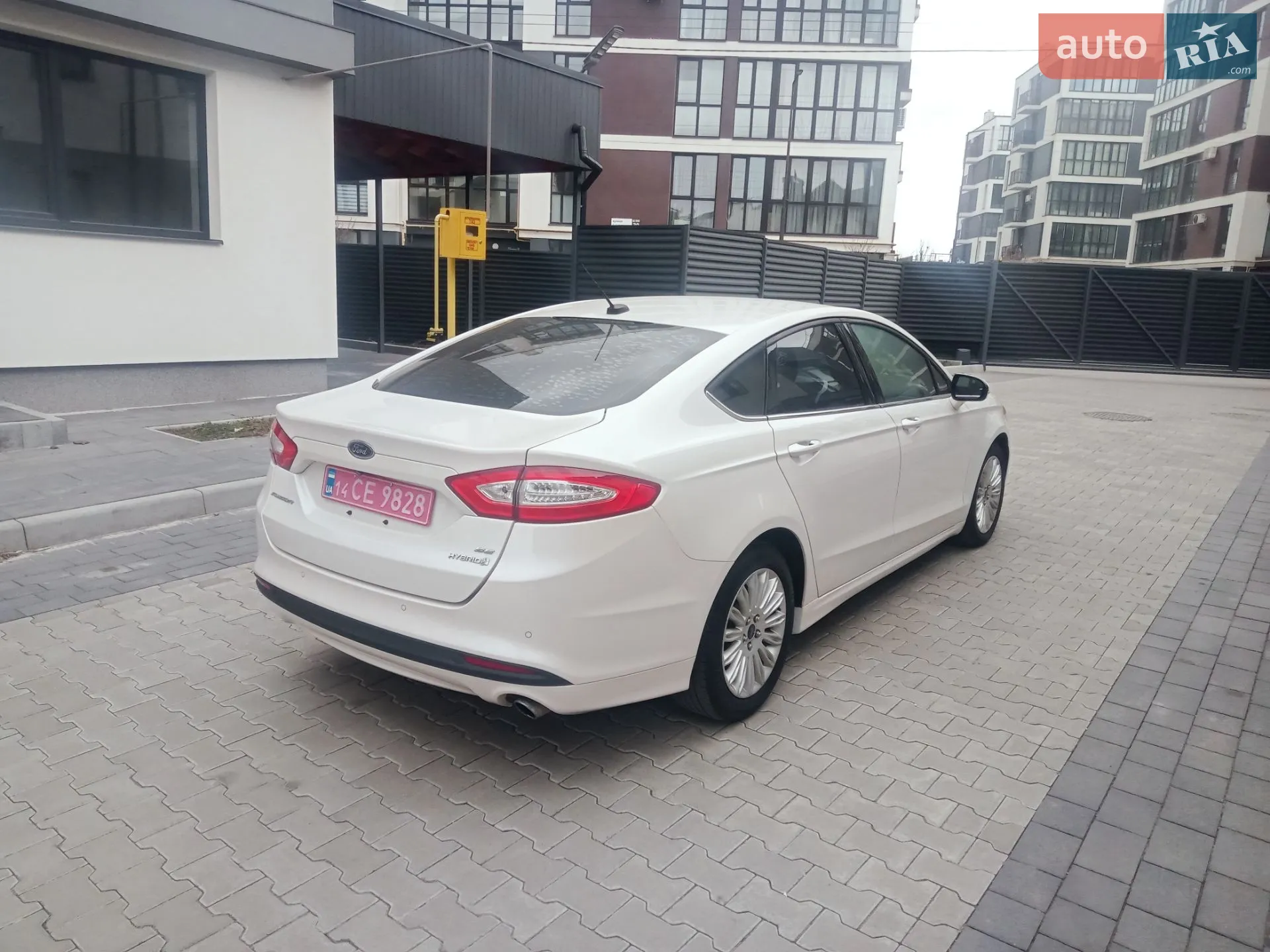 2016 Ford Fusion - мініатюра 9
