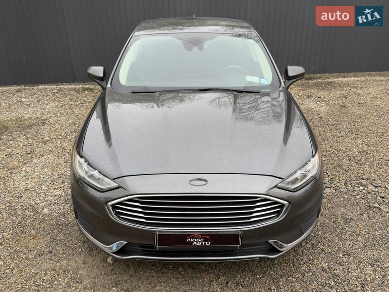 Седан Ford Fusion 2019 в Ивано-Франковске