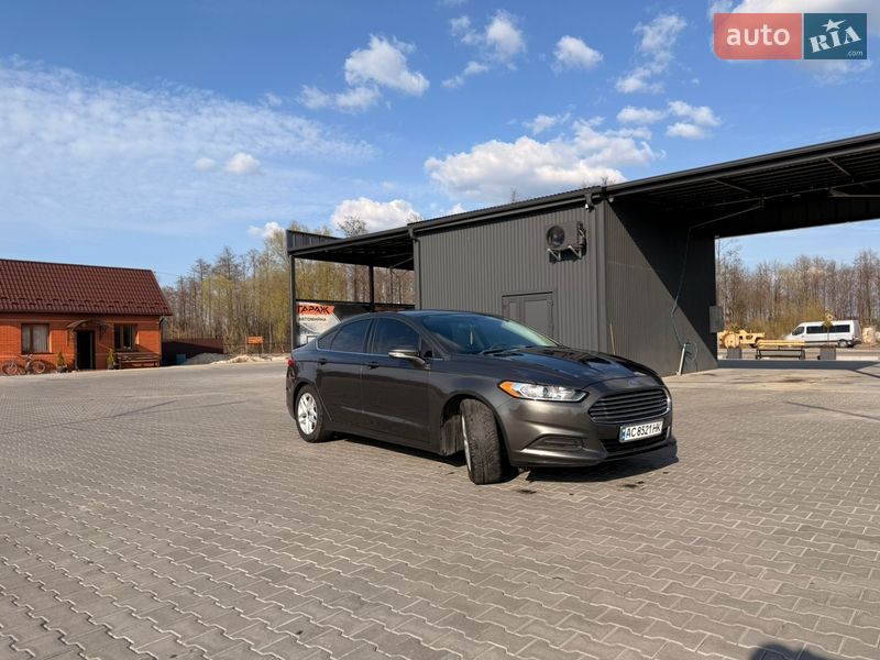 Седан Ford Fusion 2016 в Луцьку