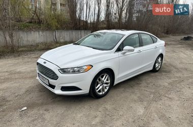 Седан Ford Fusion 2012 в Вышгороде