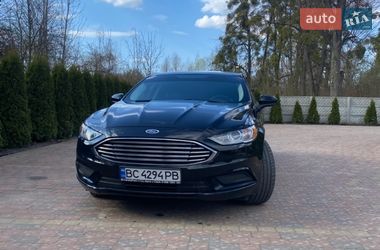 Седан Ford Fusion 2016 в Жовкві