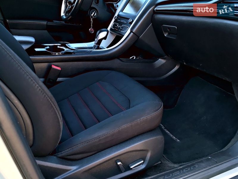 Седан Ford Fusion 2015 в Немишаево