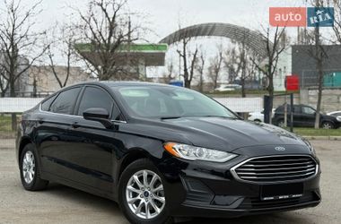 Седан Ford Fusion 2020 в Днепре