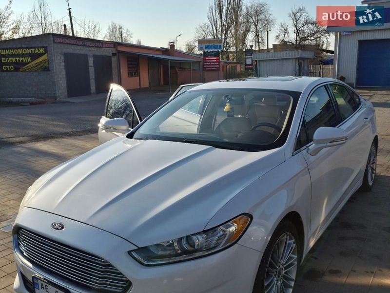 Седан Ford Fusion 2012 в Кривом Роге