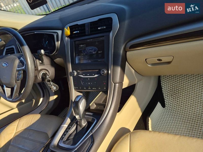 Седан Ford Fusion 2012 в Кривом Роге