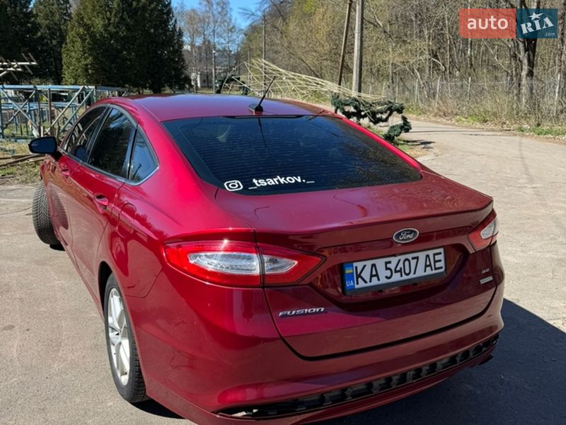 Седан Ford Fusion 2015 в Києві