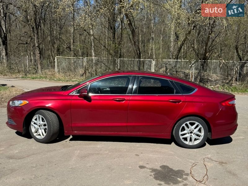 Седан Ford Fusion 2015 в Києві